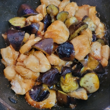 茄子とさつまいも鶏むね肉のピリ辛甘酢炒め