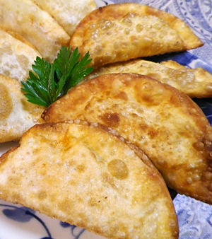 納豆チーズ餃子の揚げ焼き