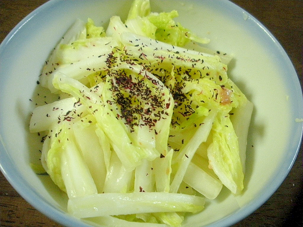 かんたん副菜に！白菜の昆布茶梅ゆかり和え