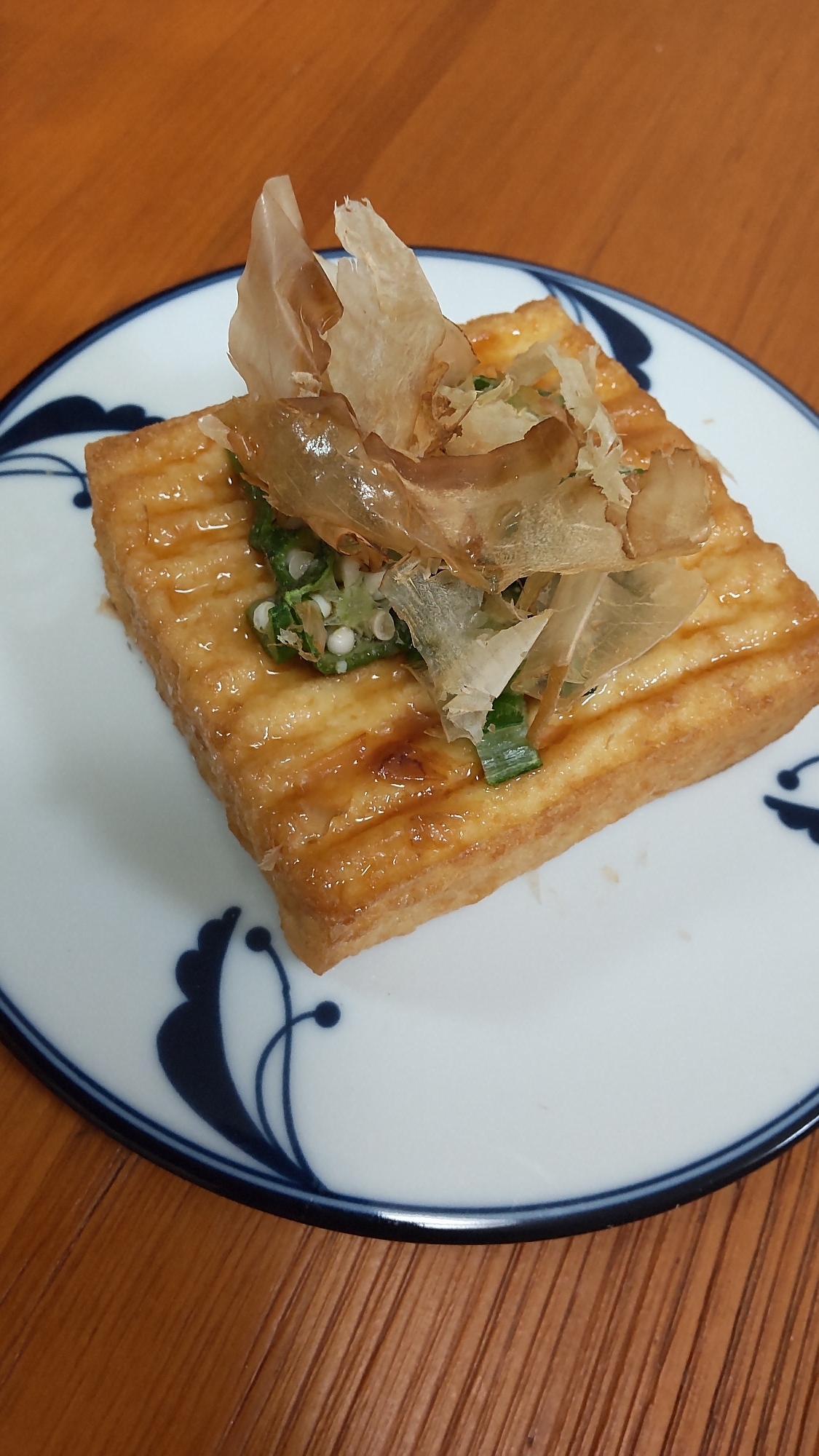 簡単おつまみ♪トースターdeオクラのせ厚揚げ