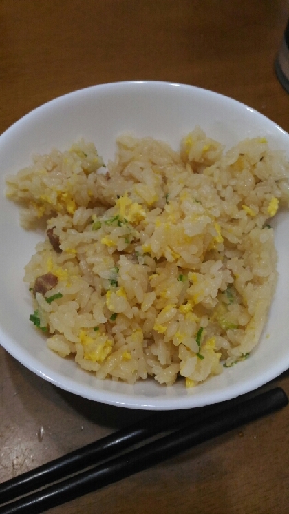 バターと鶏ガラスープの素で作る炒飯 レシピ 作り方 By こたなれ 楽天レシピ