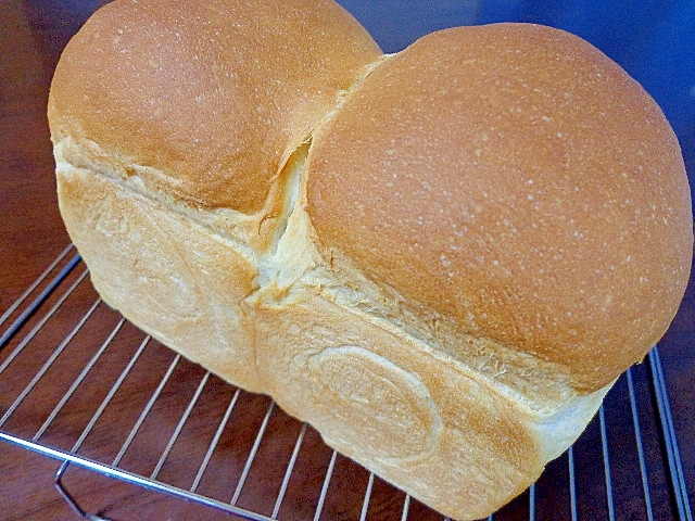 てんさい糖と米粉とスキムミルクのヘルシー山形食パン