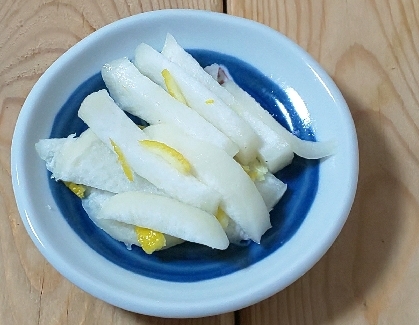 あきちゃん、レポありがとうございます♥️お昼に柚子大根、さっぱりとてもおいしかったです☘️
素敵なレシピ、ありがとうございます(*´∇｀)ﾉ