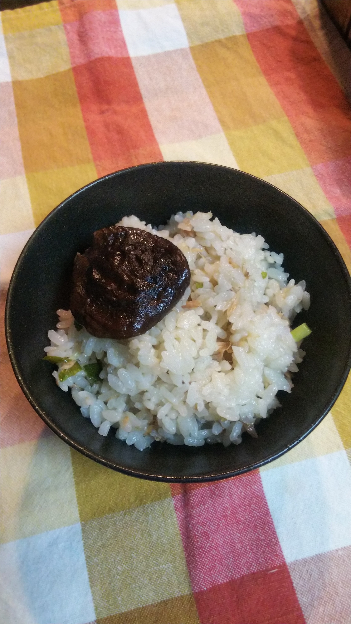 シンプル☆椎茸とツナの炊き込みご飯