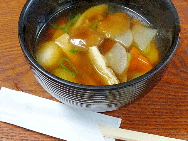 秋の味覚たっぷり☆ 温か「けんちん汁」