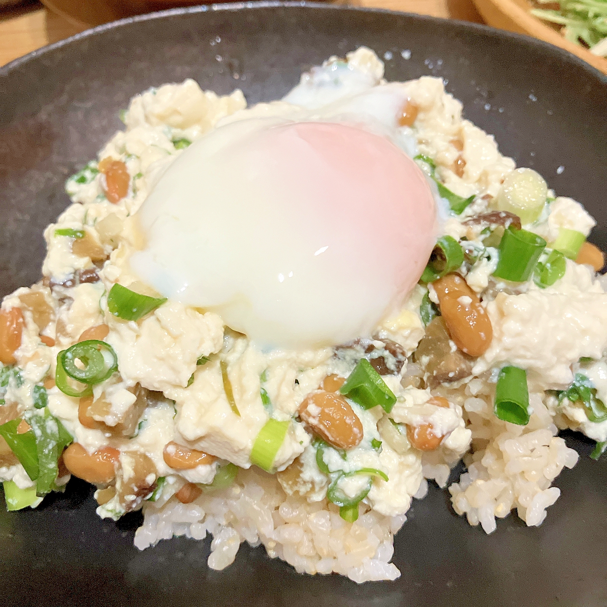 食べ応えあり！豆腐納豆丼