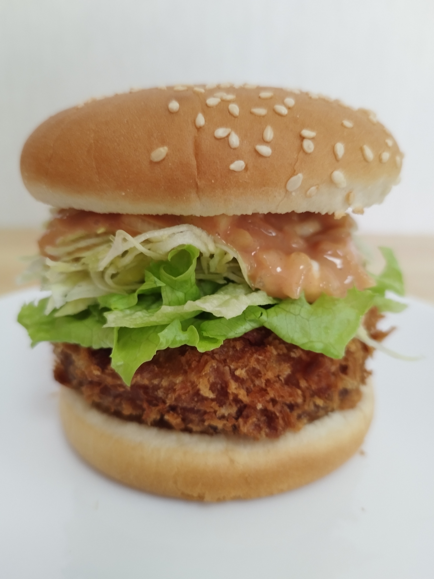 ソースと相性抜群【メンチカツバーガー】