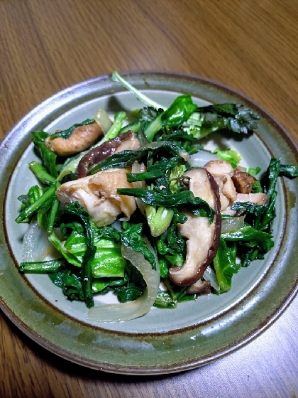 鶏肉と春菊の醤油炒め