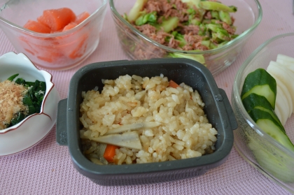 残ったお餅で　おこわ風炊き込みご飯