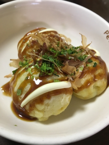 魚肉ソーセージとチーズの変わりたこ焼き