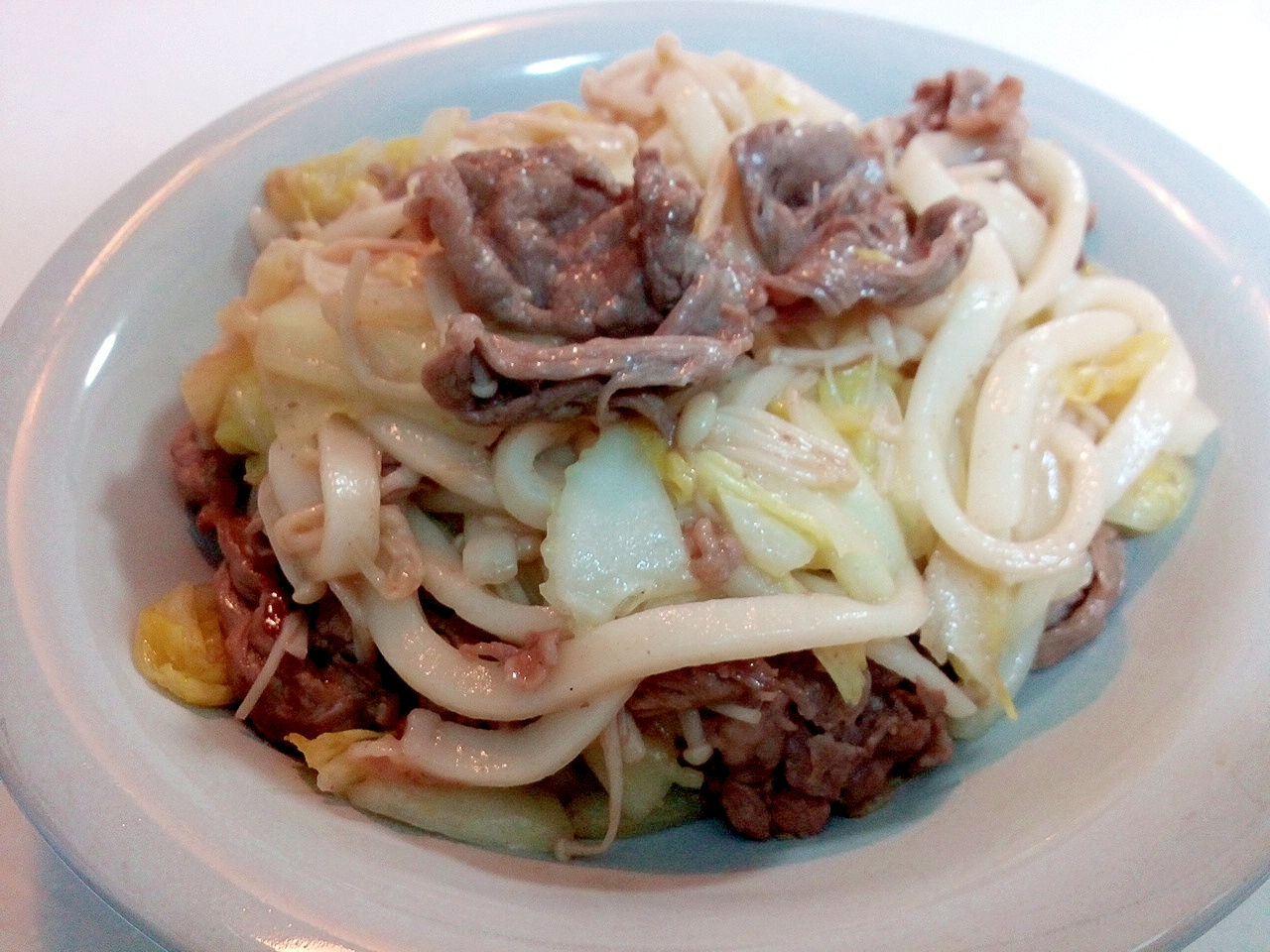 創味で　牛肉と白菜とえのき茸の焼うどん