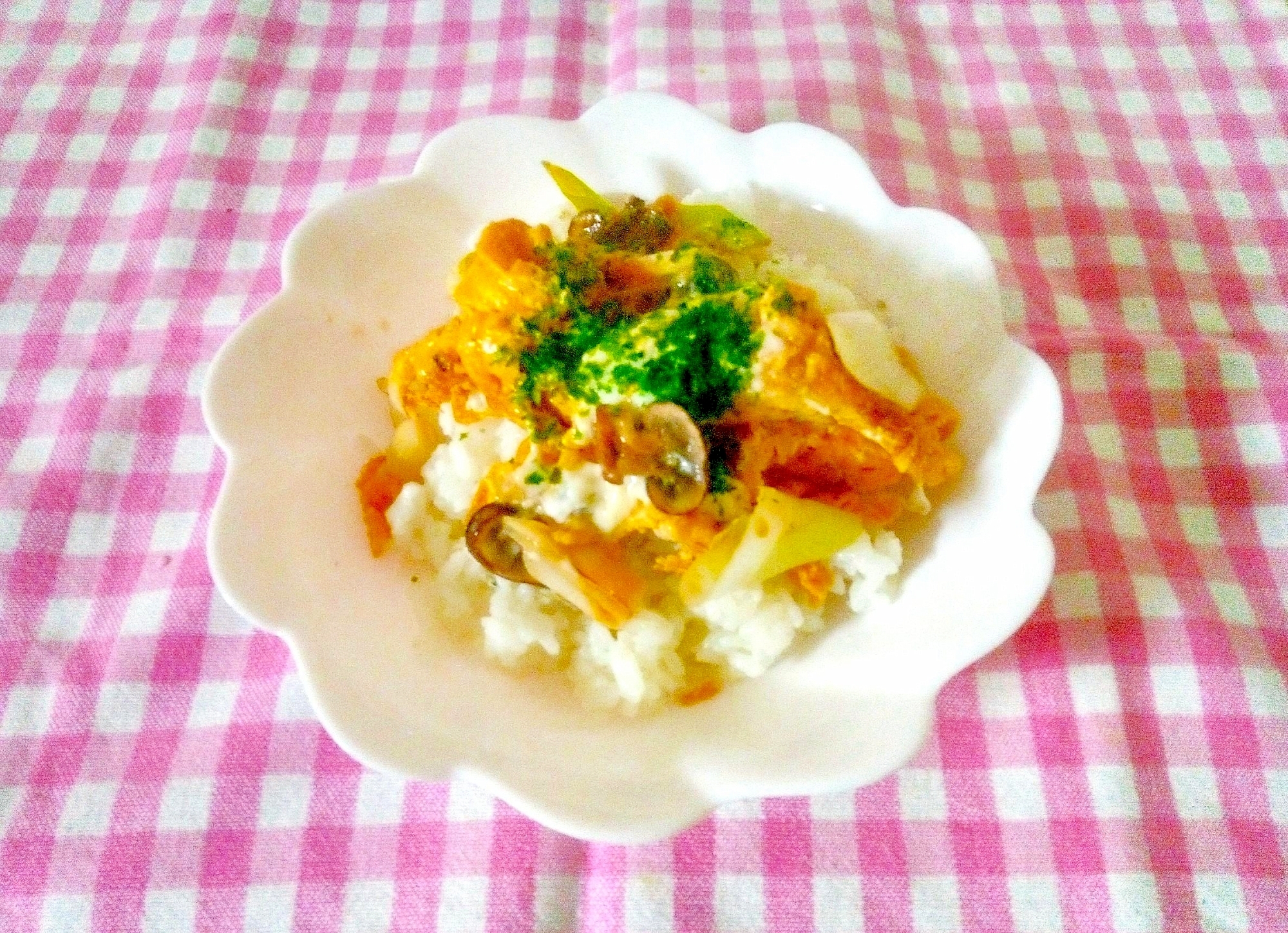 青さ風味♪マッシュルームと葱の卵とじどんぶり