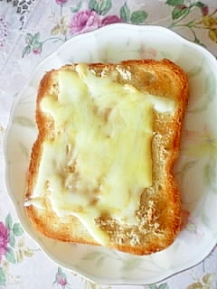 甘じょっぱい♪きなこチーズトースト