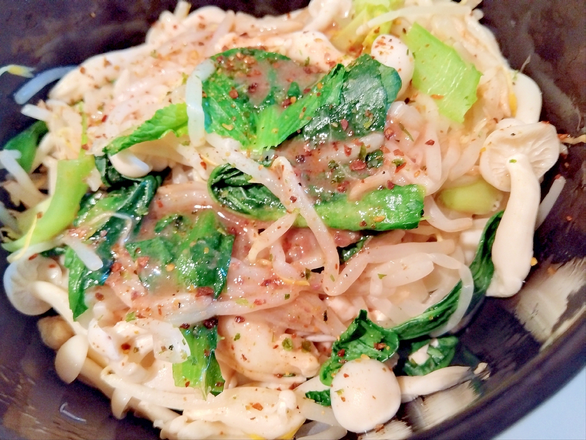 ピリ辛もやし小松菜ブナピーの胡桃&胡麻味噌酢和え