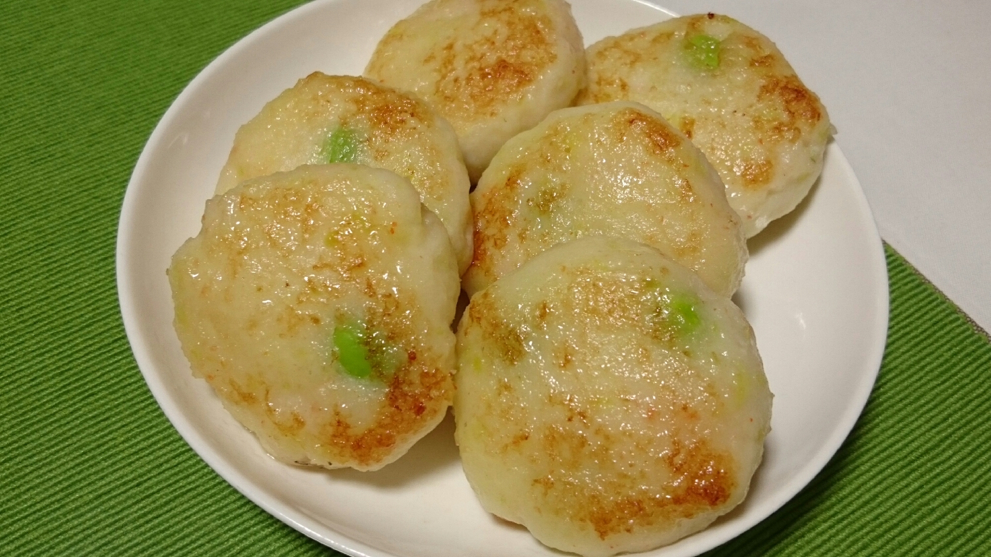 海老とはんぺんのふわふわ焼き レシピ 作り方 By Mamichin555 楽天レシピ