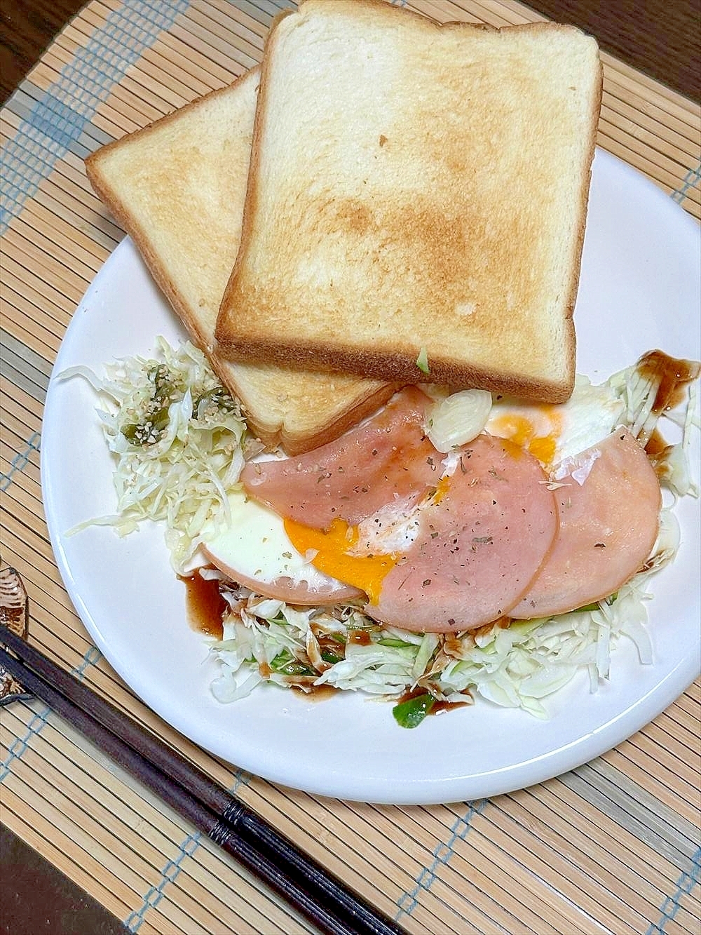 チキンハムでハムエッグ…千キャにとんかソおいしいよ
