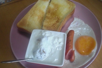 バナナが沈んでしまって、ごめんね・・・・・・日曜の朝食と一緒に頂きました。ごちそうさま～～～(*^_^*)