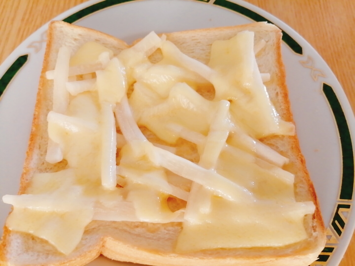 大根とチーズのトースト