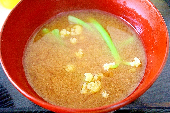カリフローレの味噌汁