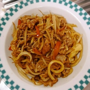 野菜たっぷり焼きうどん