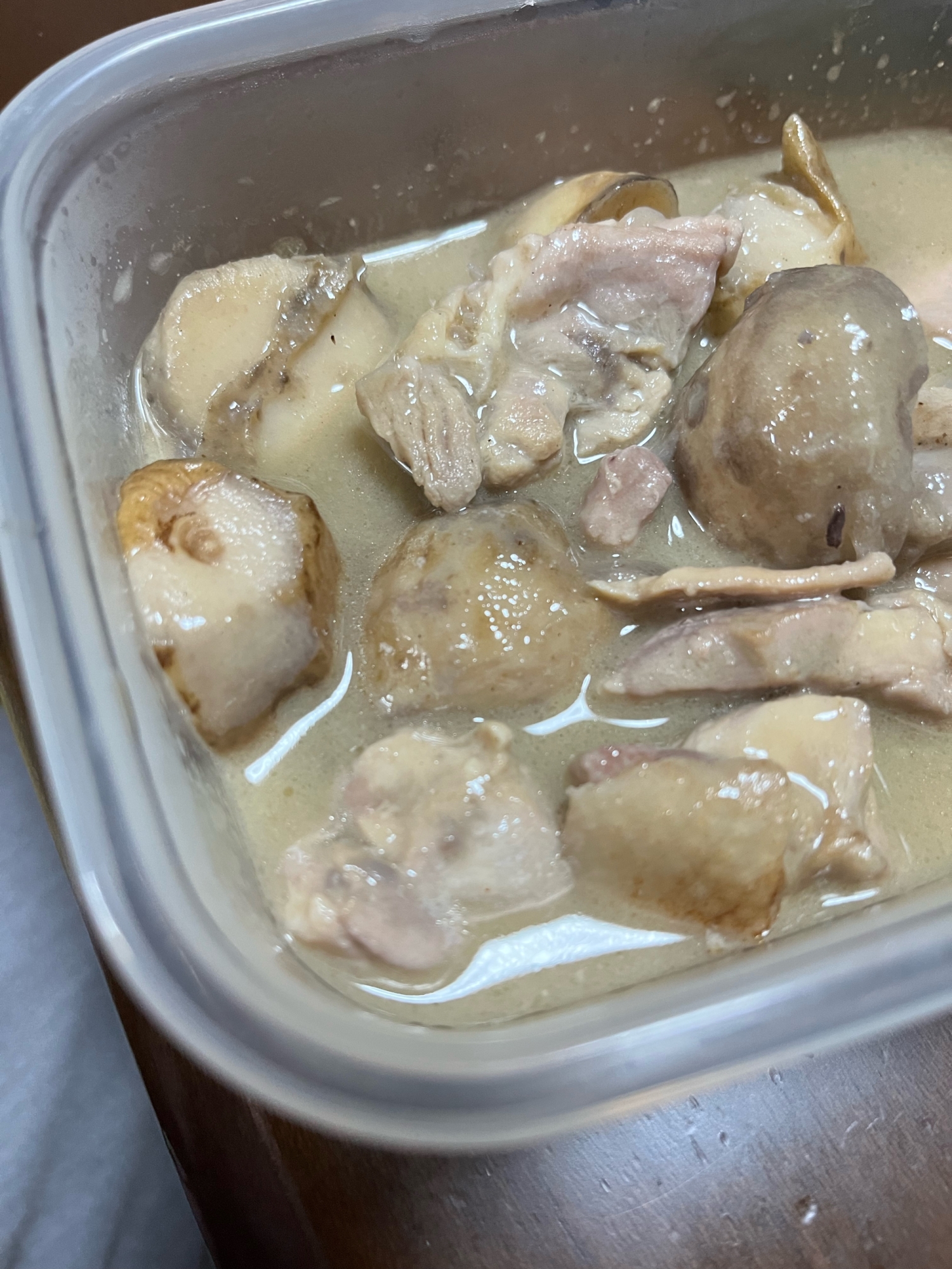 里芋と鶏の煮物