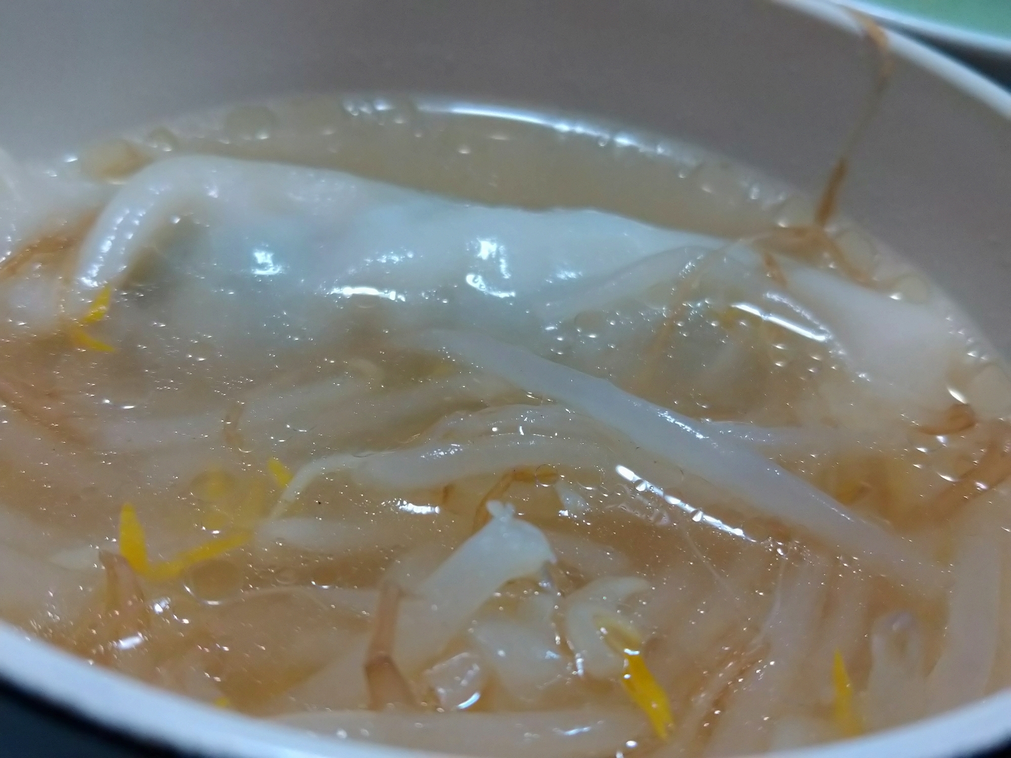 ウェイパーで簡単時短！マンドゥもやしスープ