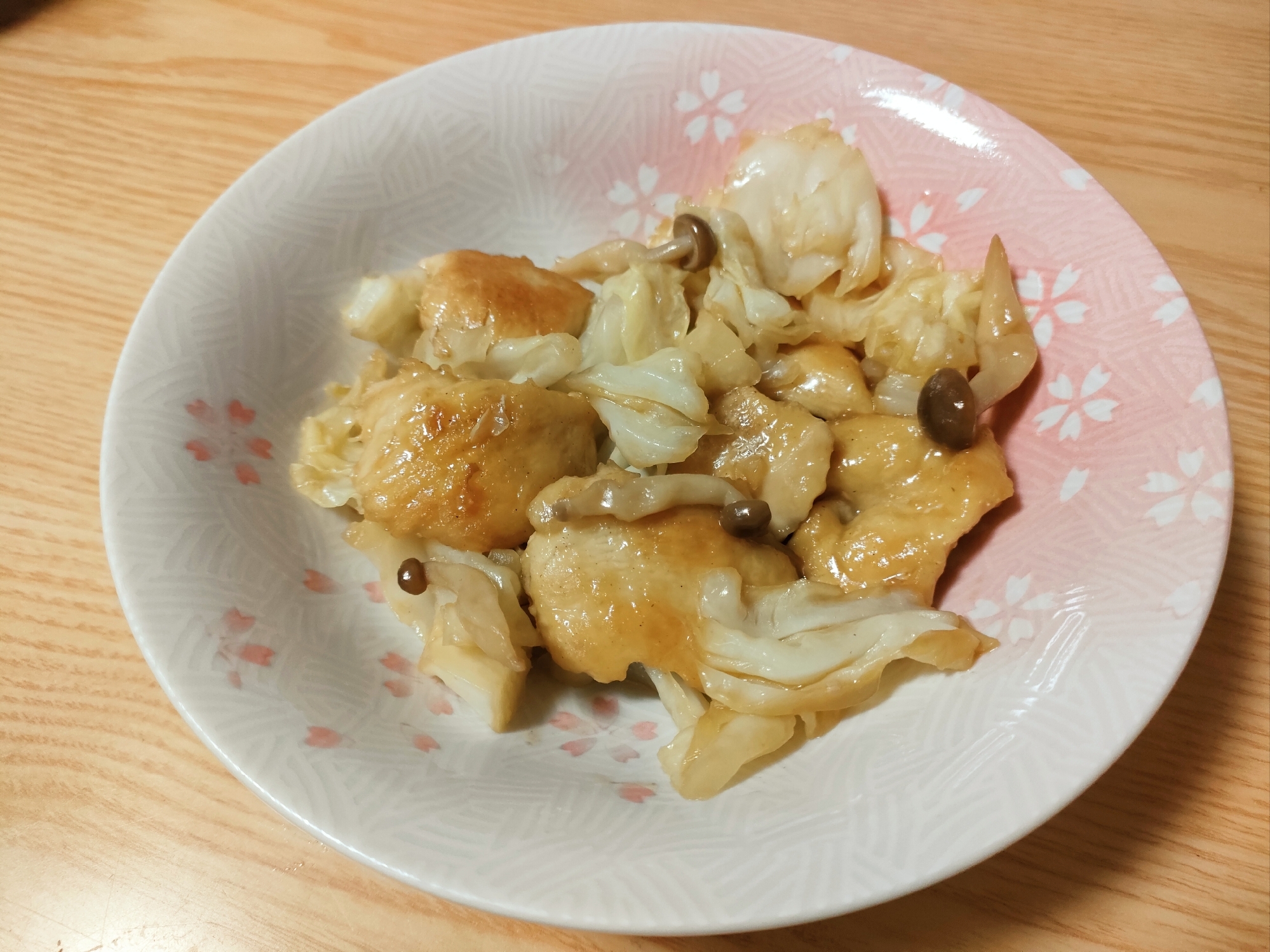 鶏肉、キャベツ、しめじのオイスターソース炒め