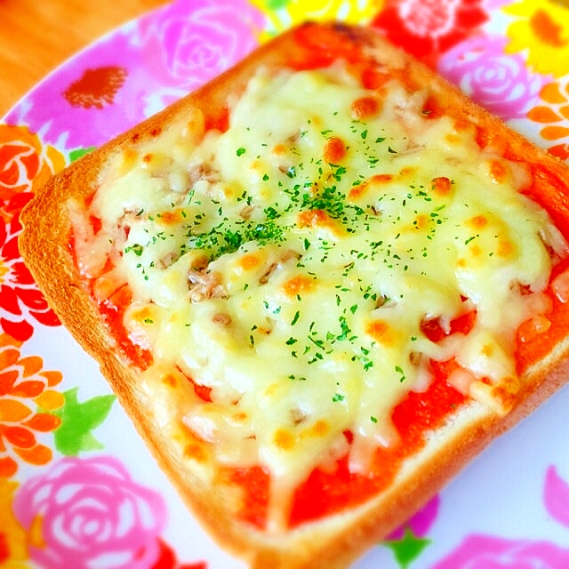 ツナ缶のピザトースト 朝食に おつまみに レシピ 作り方 By Aka Ru 楽天レシピ