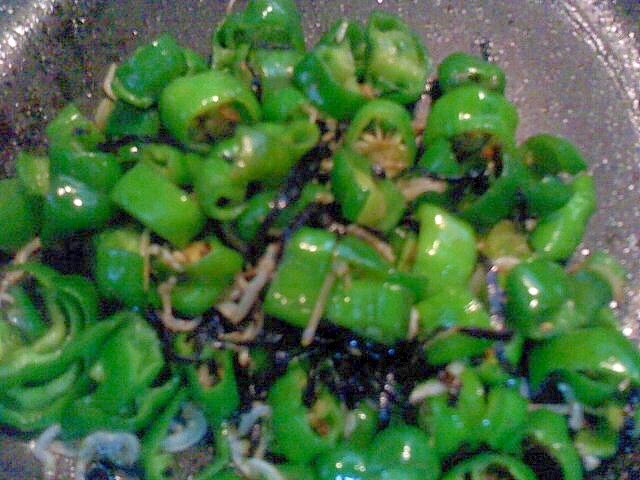 塩昆布 じゃこと甘長とうがらしの ごはんのお供 レシピ 作り方 By ジョンとポーク 楽天レシピ