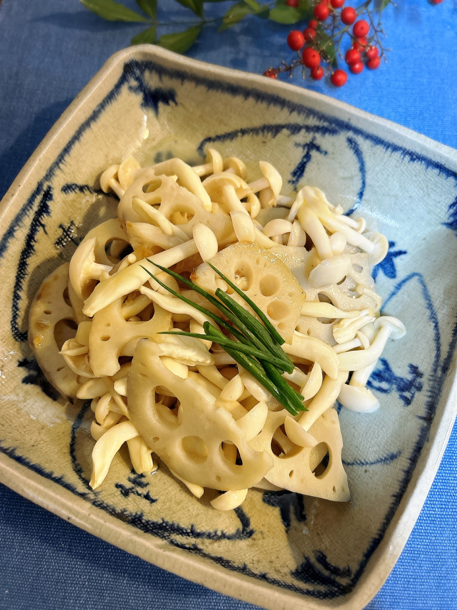 れんこんときのこの塩麹バター炒め