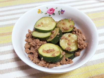 ズッキーニのひき肉炒め