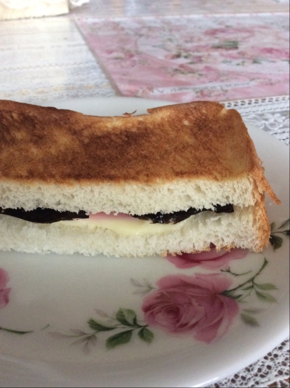 ハムとチーズと味付け海苔のトーストサンド♪