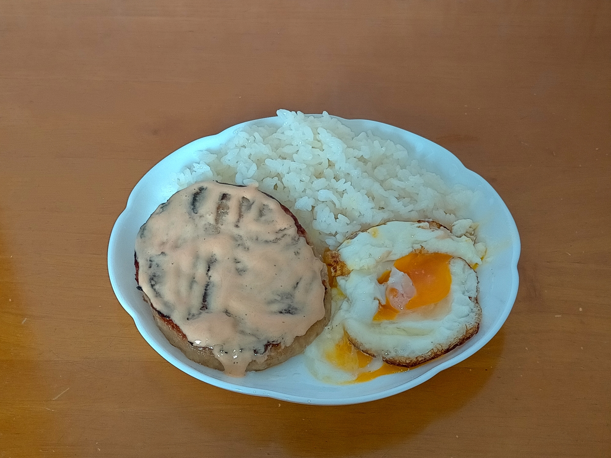 目玉焼きハンバーグプレート