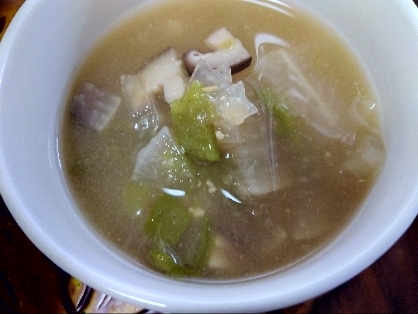温まる根菜のお汁