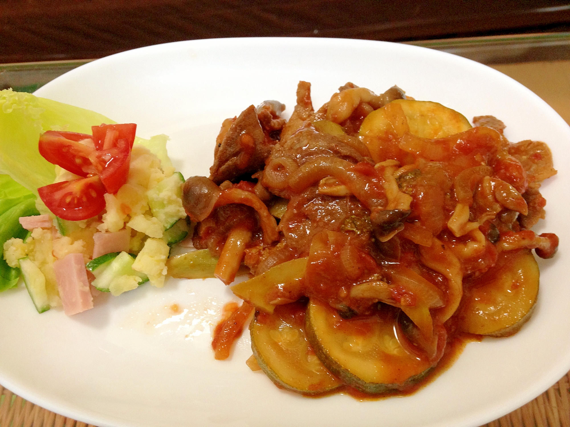 フライパンで簡単☆ラム肉のトマト煮♪