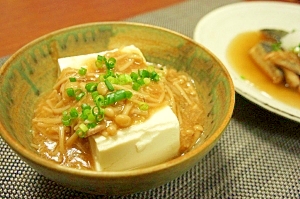 豚肉とえのきの味噌あんかけ豆腐
