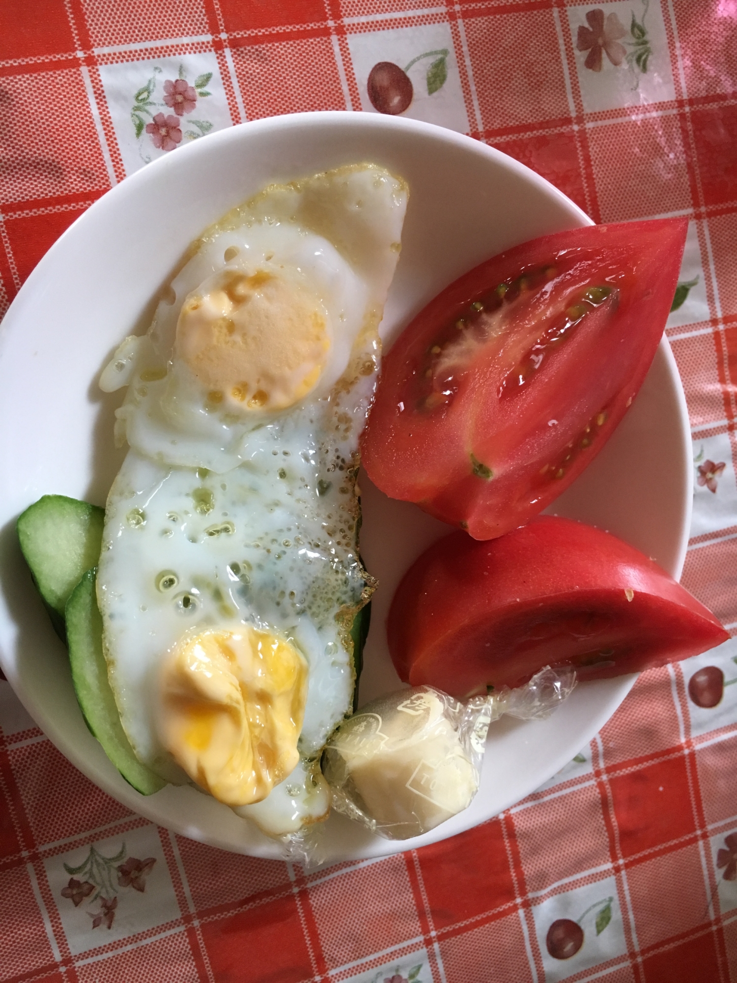 うずらの卵の目玉焼き