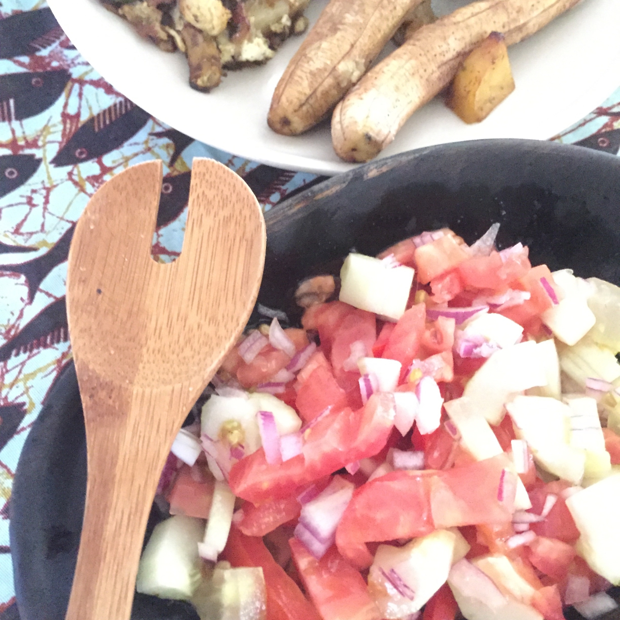 タンザニアのトマトサラダ「カチュンバリ」