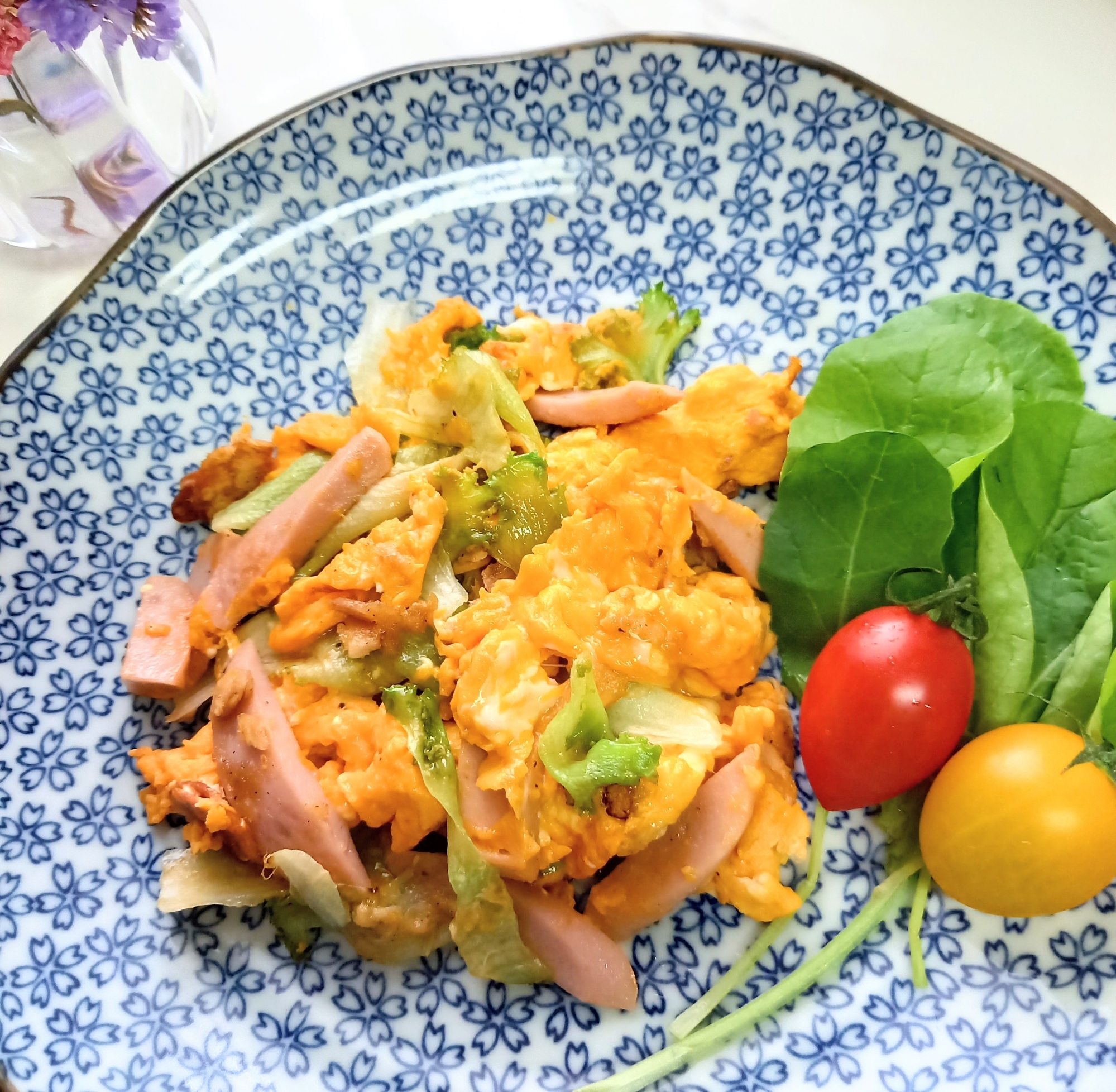 残ったレタスでᕷ* 魚魚とレタスの卵炒めꕤ୭*