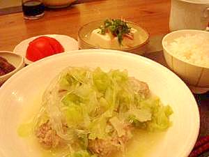 鶏肉団子と春雨のスープ