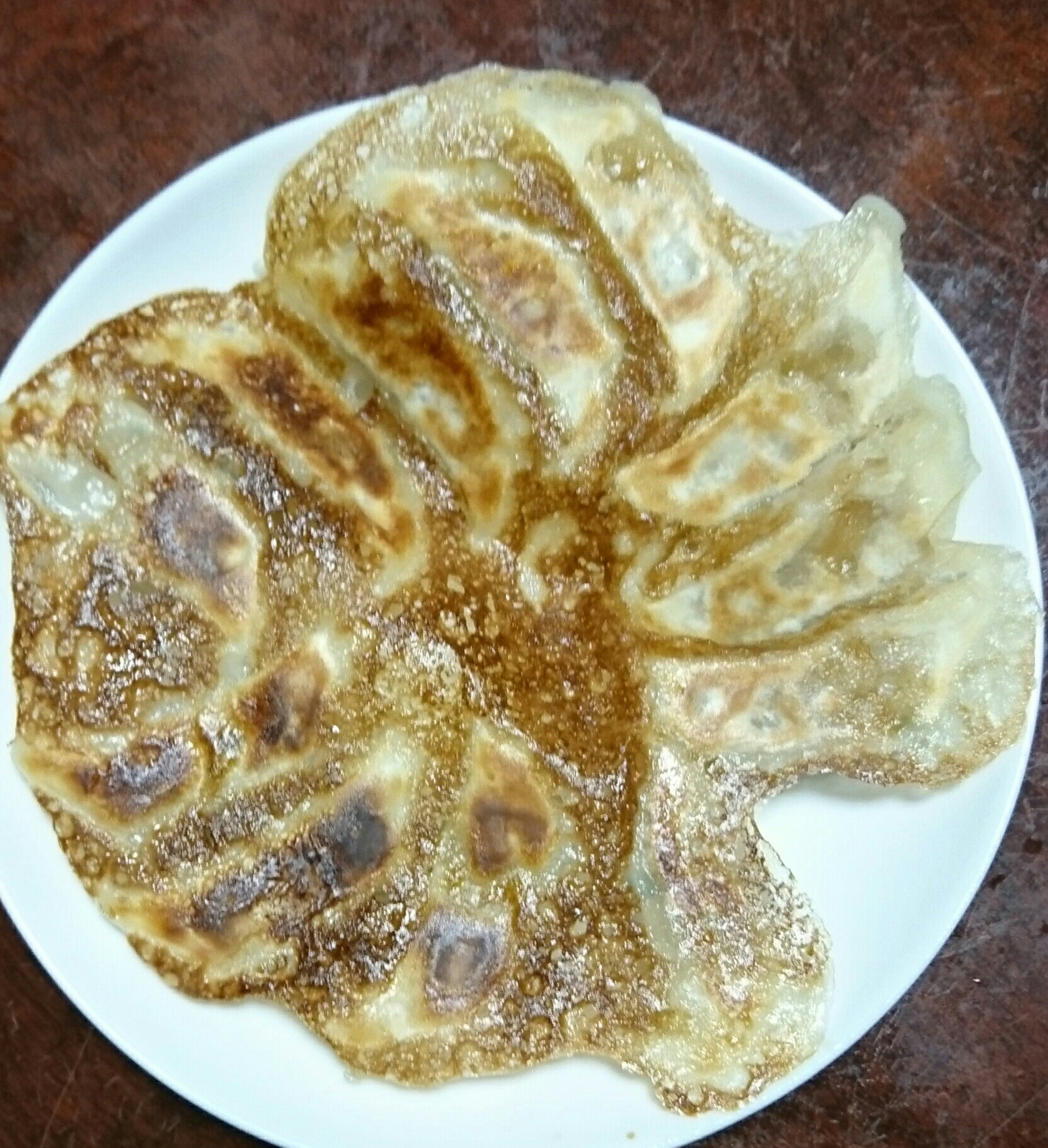 チーズ羽根つき餃子