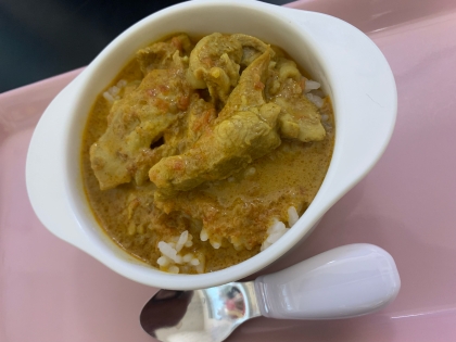 あの味を家で堪能したくてレシピ探してました！
ヨーグルト→牛乳、トマト缶→トマトで代用しましたが、それでも美味しかったので次回はちゃんと材料揃えて作ります♬