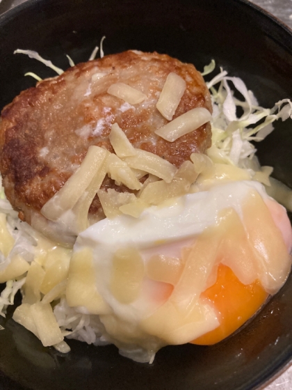 お弁当のハンバーグで☆ロコモコ丼(^^)/