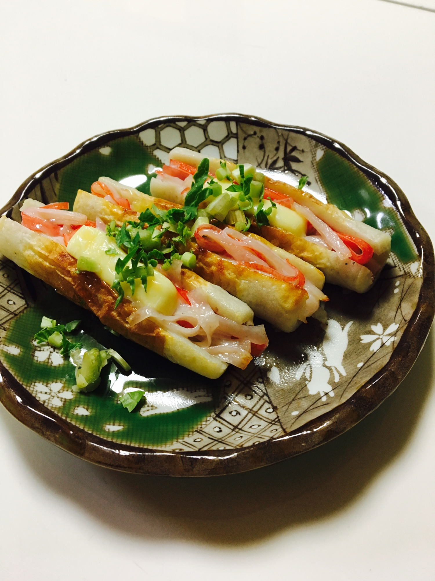 トースターで チーズカニカマ ちくわボート レシピ 作り方 By ちょこれいとr 楽天レシピ