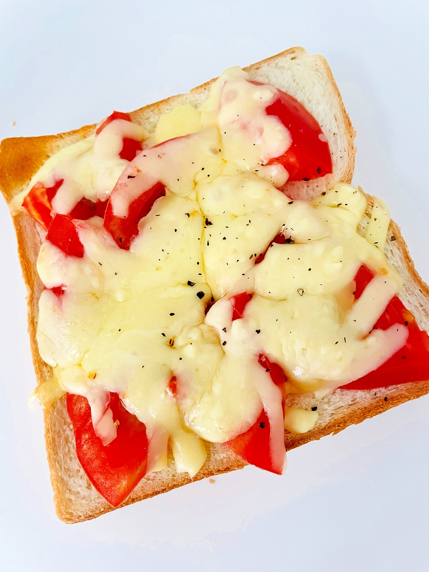 トマトのハニーチーズトースト