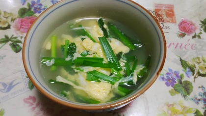 すぐ出来る！ふわふわ玉子の簡単ニラ玉スープ