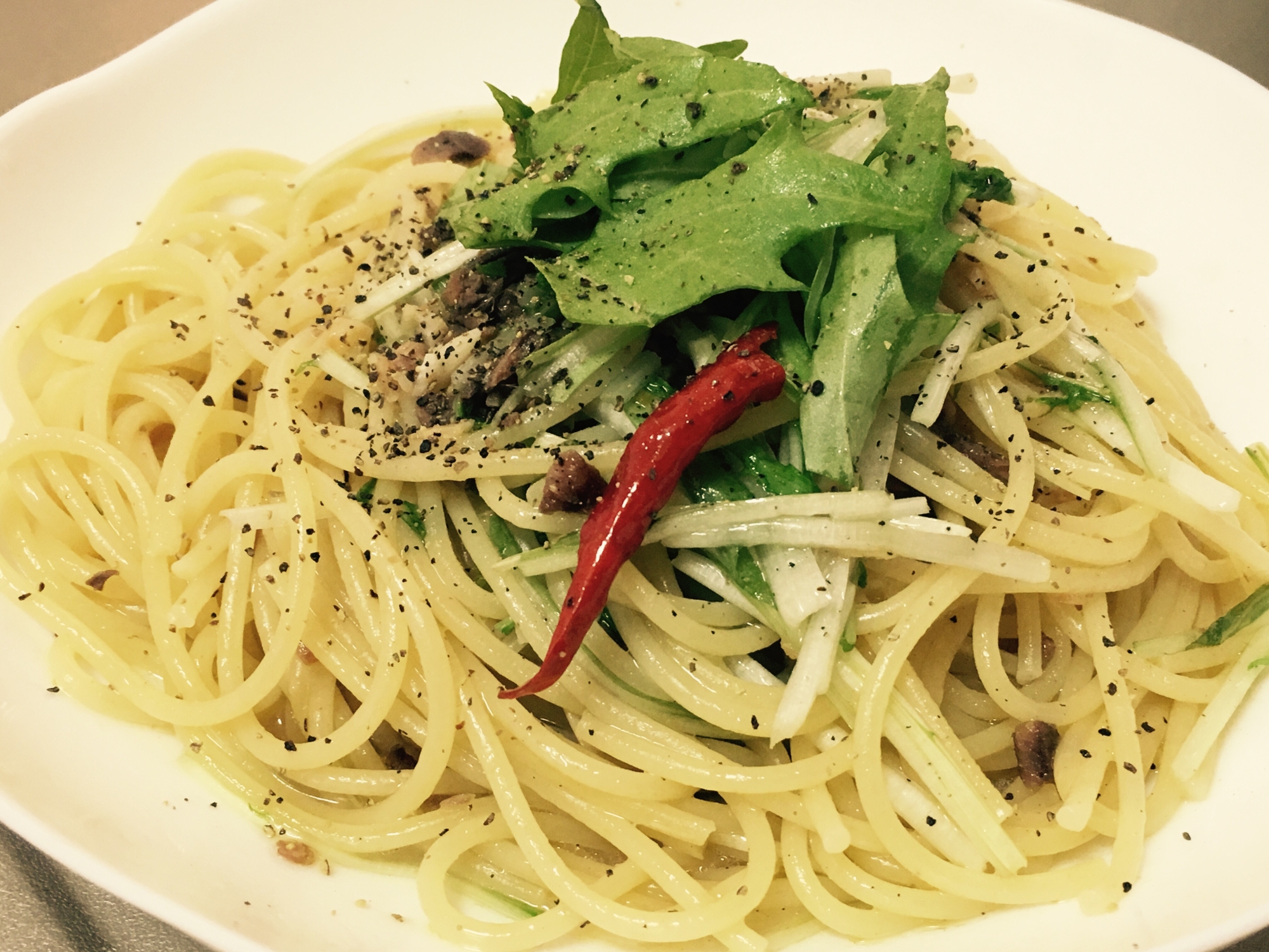 【簡単】アンチョビと水菜のパスタ