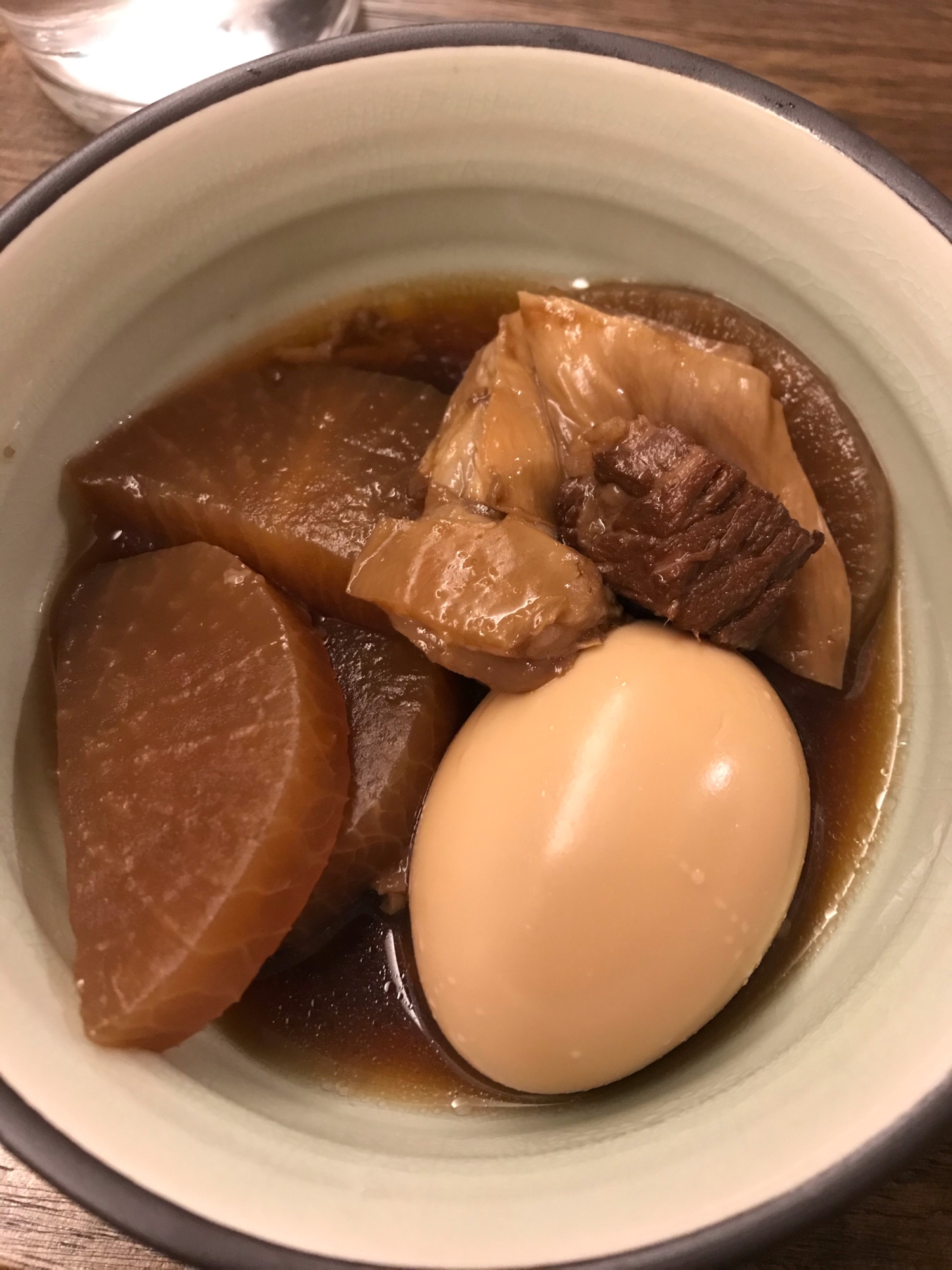 牛すじ、大根、玉子の煮物