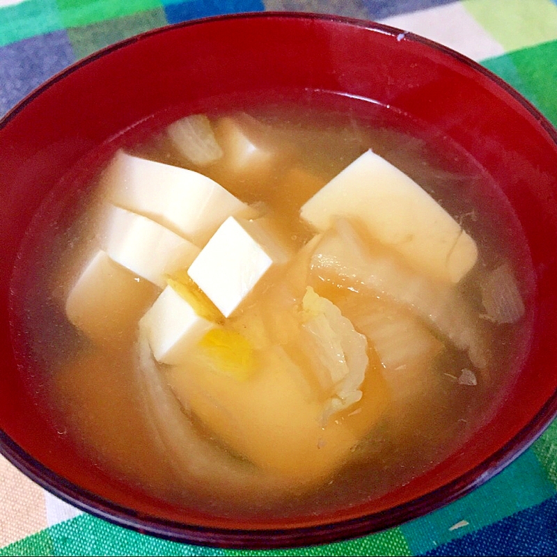 白菜と豆腐の味噌汁☆