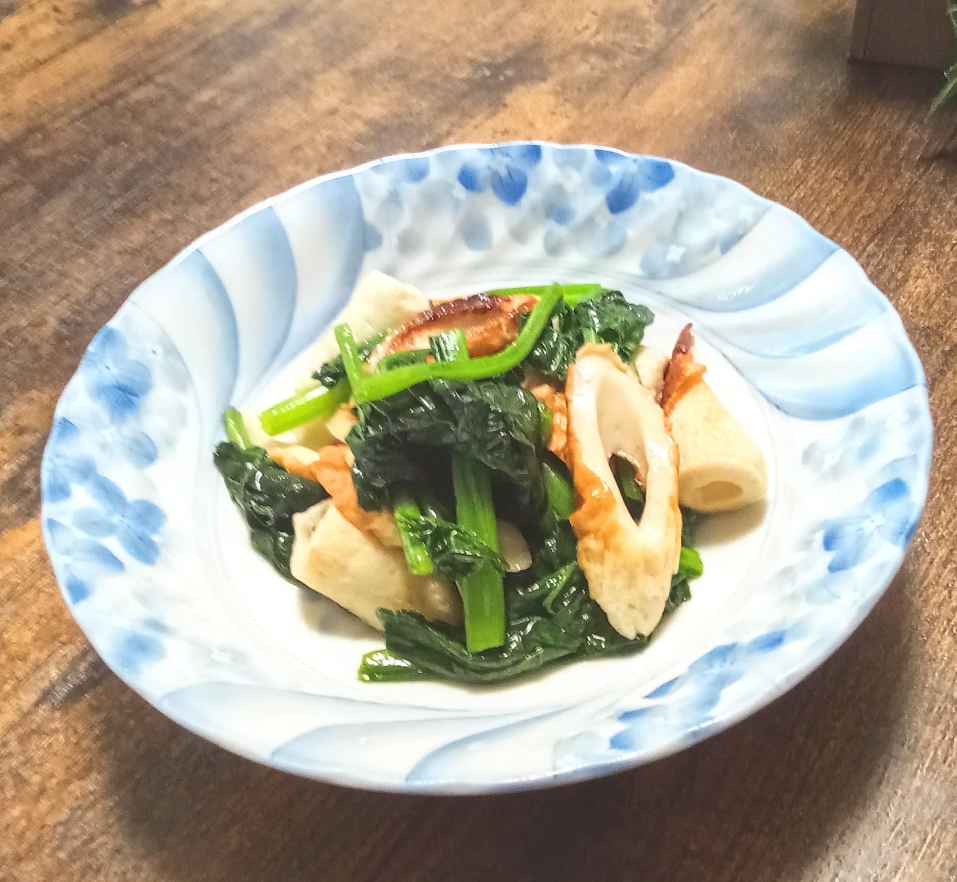 竹輪・ほうれん草のごま油炒め